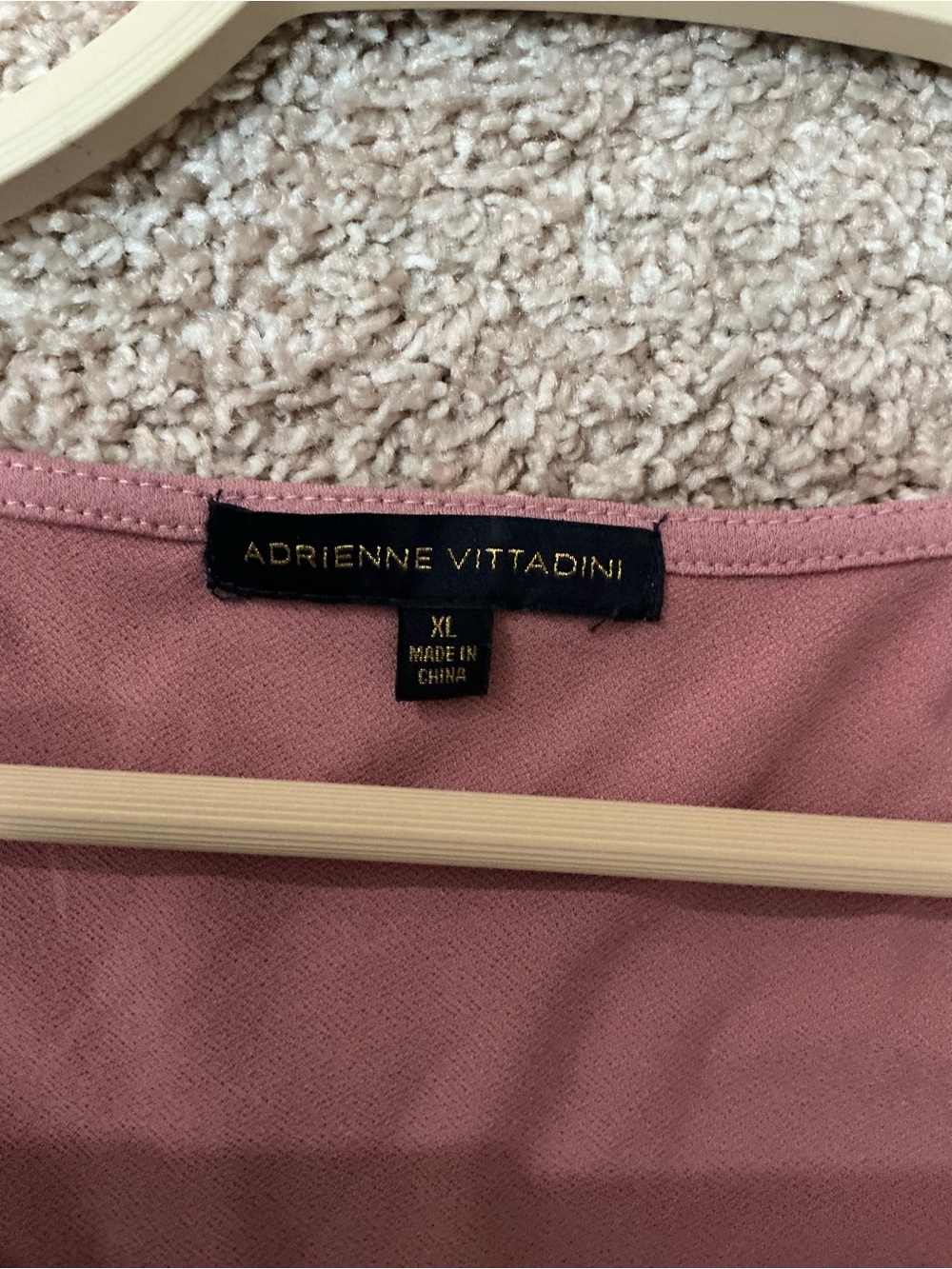 Pink blouse - Picture 3 of 4
